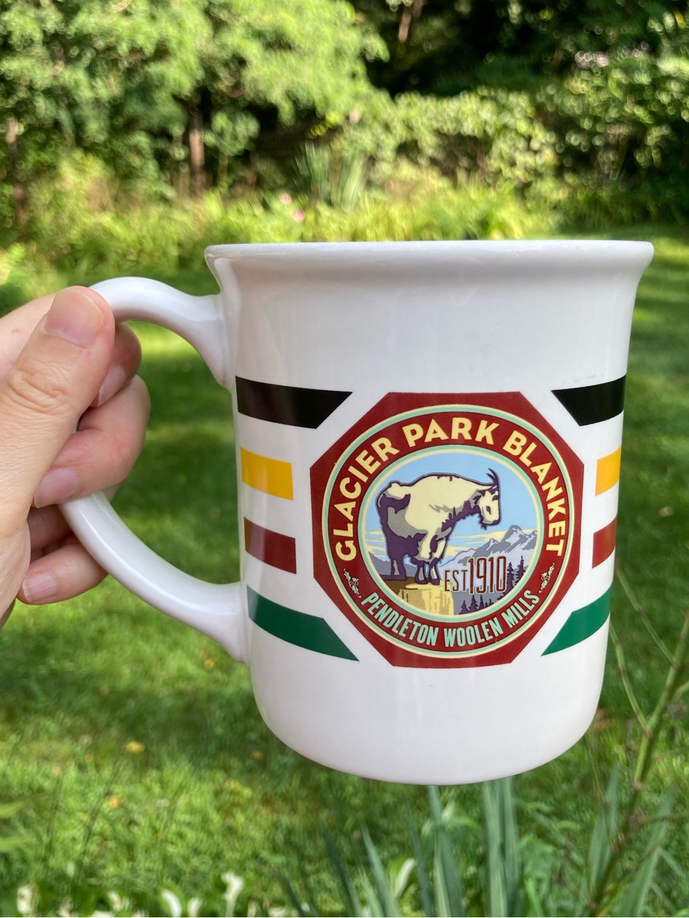 Vintage Pendleton Woolen Mills Glacier Park Blanket Oversized Ceramic Coffee Mug